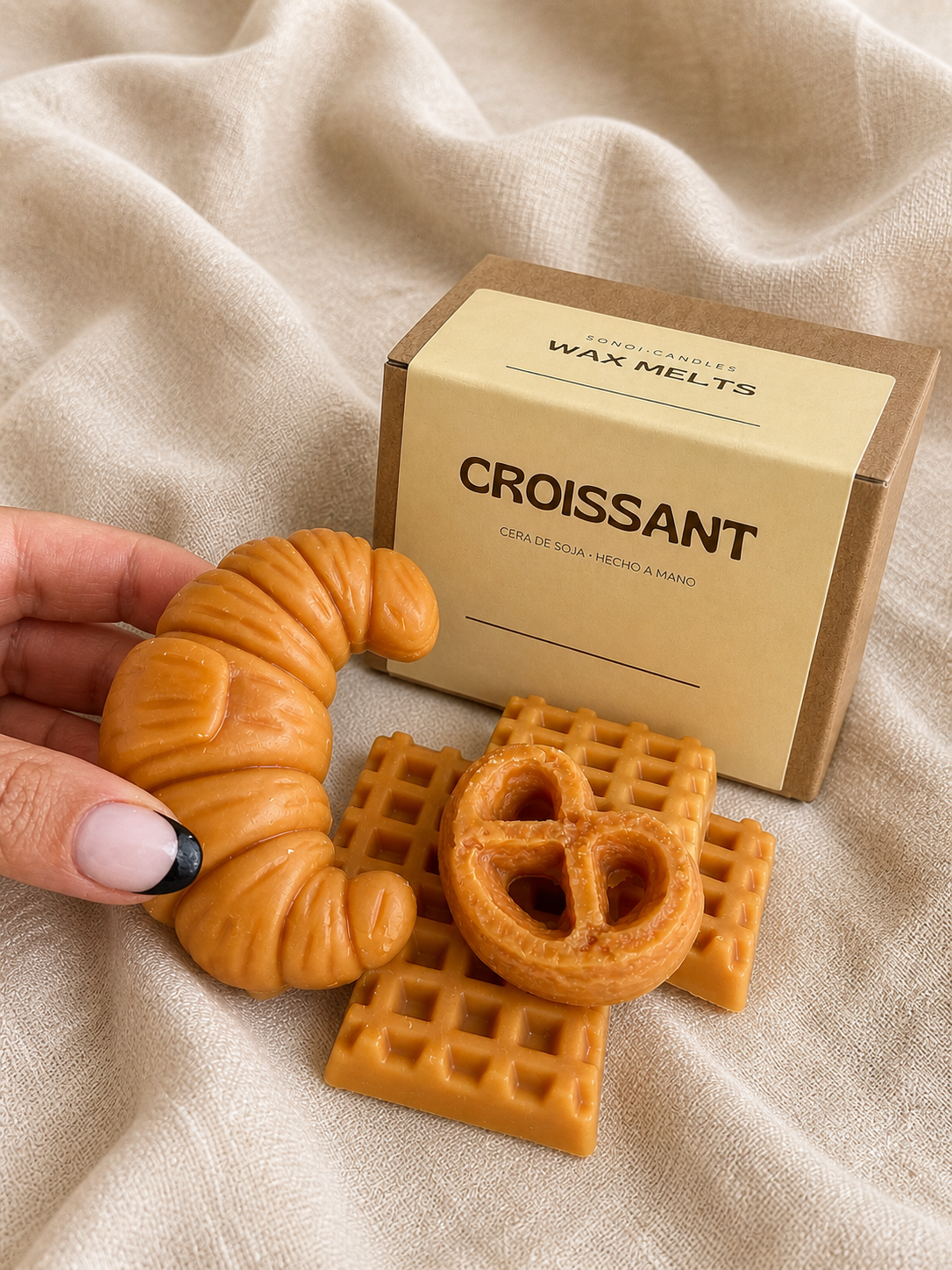 Wax melts croissant