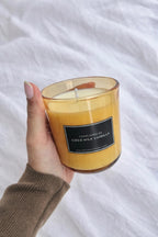 Vela ámbar• Leche de coco y vainilla